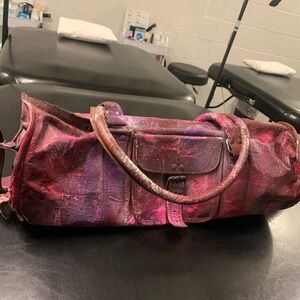 Vintage hand painted bag by @artxbeauti